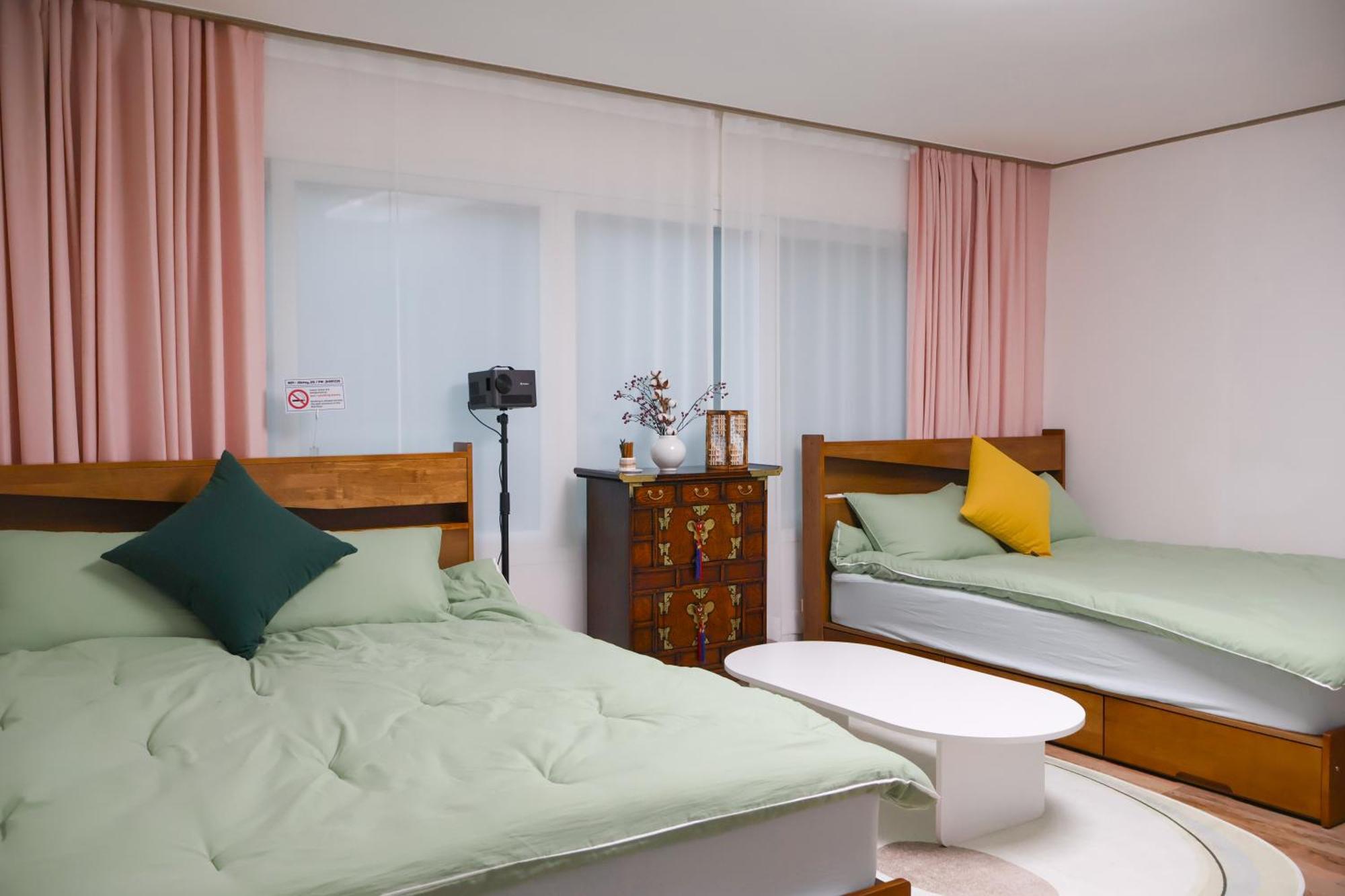 Jb Stay#Hongdae & Sinchon 10Min#Double Room Сеул Экстерьер фото